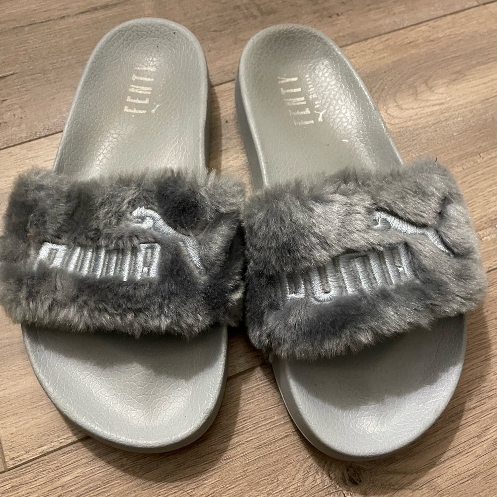 Fenty slippers size 8.5